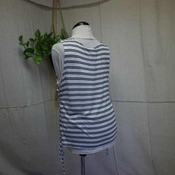 Jack by BB Dakota lace up side tank large - Picture 3 of 8